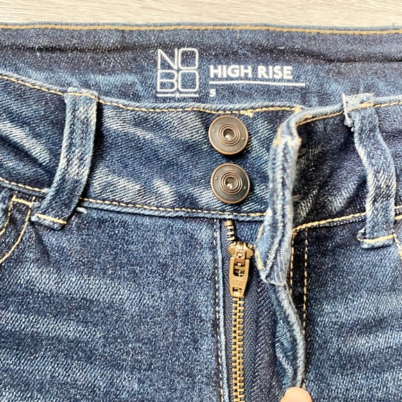 NOBO Distressed, Cropped, High Rise Jeans, Size 5 - Picture 5 of 11